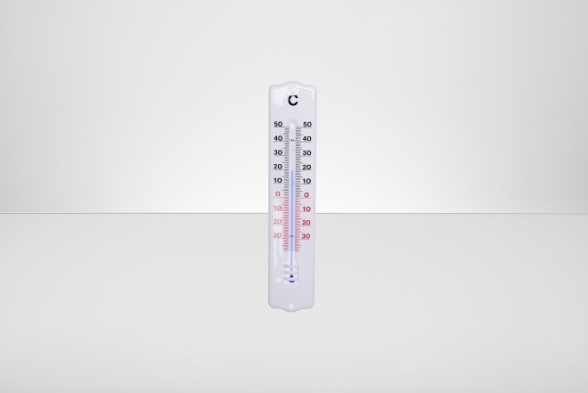 Thermometer cooling room